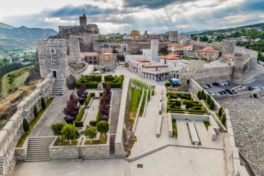 Akhaltsikhe kasabasındaki Rabati Kalesi manzarası, Georgia