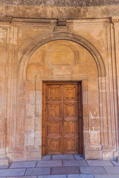 Spanya Nın Granada Kentindeki Alhambra Sarayı Nın Kapılarından Biri — Stok fotoğraf