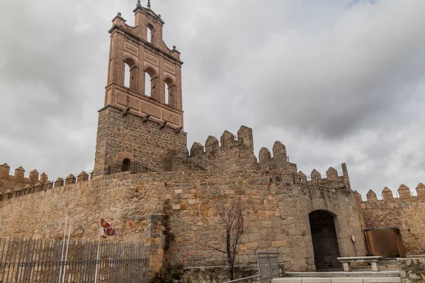 Befestigungsmauern Und Glockenturm Carmen Avila Spanien — Stockfoto