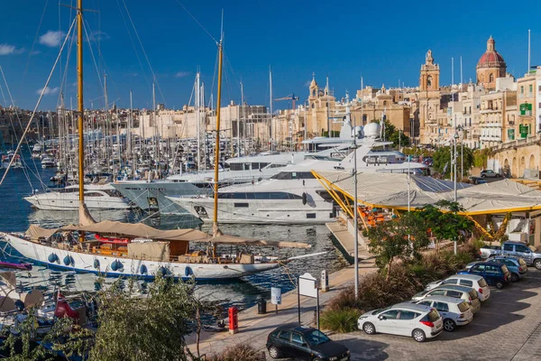 Birgu Malta Listopada 2017 Łodzie Porcie Miasta Birgu Malta — Zdjęcie stockowe