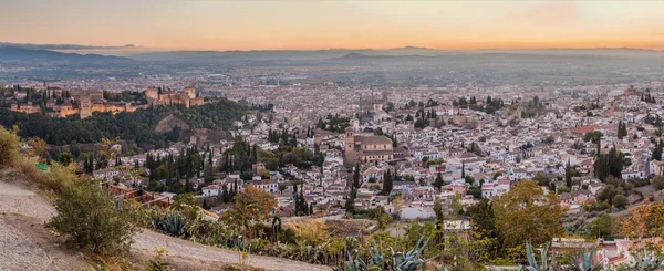 Panorama Van Granada Tijdens Zonsondergang Spanje — Stockfoto