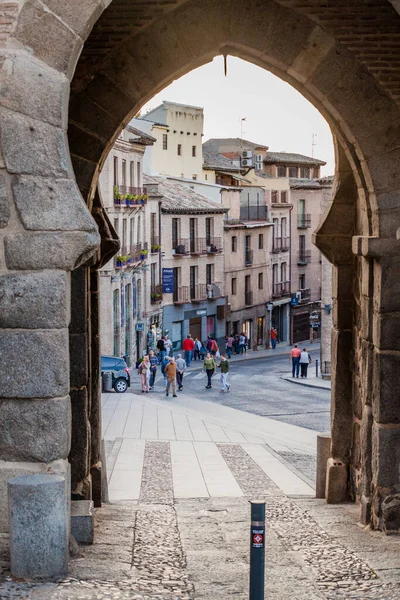 Toledo Spanje Oktober 2017 Zicht Door Puerta Del Sol Poort — Stockfoto
