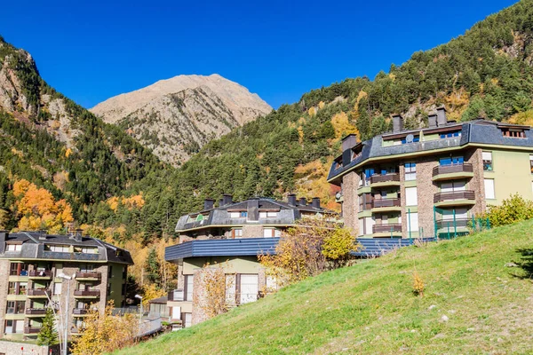 Edificios Arinsal Village Andorra —  Fotos de Stock