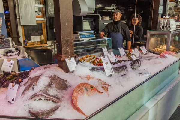 Madrid Spain October 2017 Fish Stall Mercado San Miguel Market — Stock Photo, Image