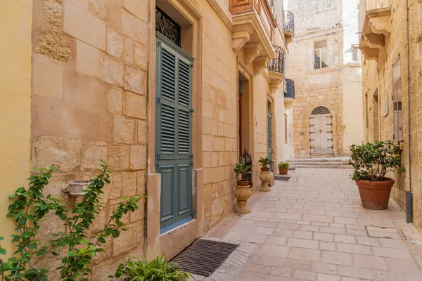 Calle Estrecha Típica Ciudad Birgu Malta — Foto de Stock
