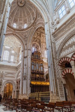 Cordoba, İspanya - 4 Kasım 2017: Cordoba, İspanya Camii İçişleri