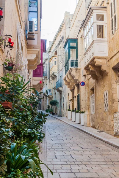 Birgu Şehrinin Tipik Dar Sokakları Malta — Stok fotoğraf