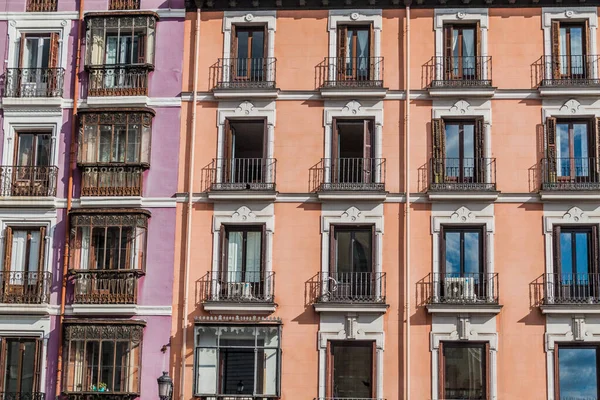 Typické Domy Balkony Madridu Španělsko — Stock fotografie