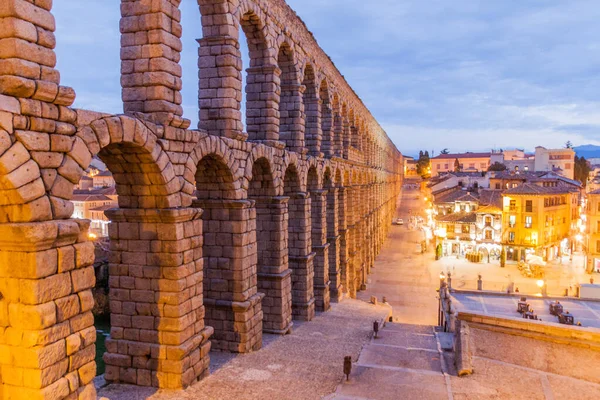 Kvällsutsikt Över Romerska Akvedukten Segovia Spanien — Stockfoto