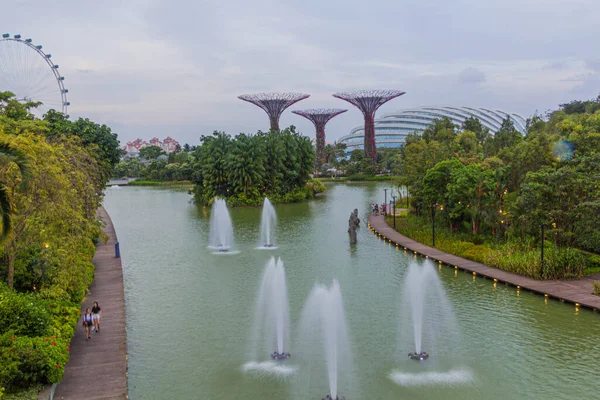 Cingapura Cingapura Março 2018 Vista Dos Jardins Junto Baía Singapura — Fotografia de Stock