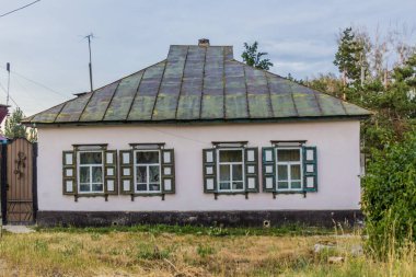 Kırgızistan, Karakol 'da eski bir ev.