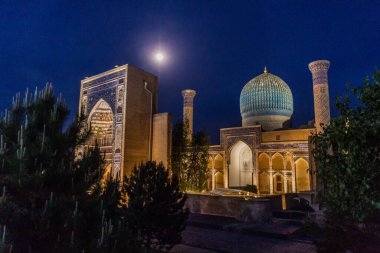 Semerkant, Özbekistan 'daki Gur-e Amir Anıtmezarının akşam manzarası