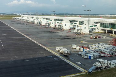 KUALA LUMPUR, MALAYSIA - 1 Nisan 2018: Kuala Lumpur Uluslararası Havaalanı, Malezya.