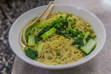 George Town, Malezya 'da Wan Thun Mee şehriye çorbası.