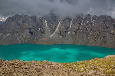 Kırgızistan 'daki Ala Kul Gölü
