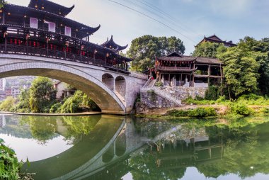 Furong Zhen kasabasındaki köprü, Hunan bölgesi, Çin
