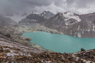 Kırgızistan 'daki Ala Kul Gölü