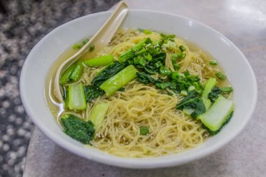 George Town, Malezya 'da Wan Thun Mee şehriye çorbası.