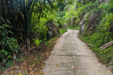 Penang tepesine giden yol, Malezya