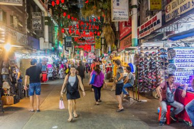 KUALA LUMPUR, MALAYSIA - 30 Mart 2018: Kuala Lumpur, Malezya Çin Mahallesi Petaling Caddesi.