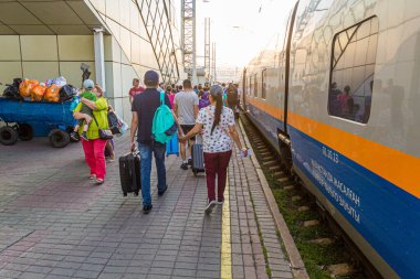 ASTANA, KAZAKHSTAN - 9 Temmuz 2018: Astana 'daki tren istasyonunda Talgo treni (şimdiki Nur Sultan), Kazakistan