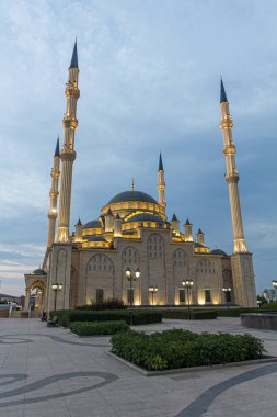  Akhmad Kadyrov Camii (resmi adıyla Çeçenistan 'ın Kalbi) Grozny, Rusya.