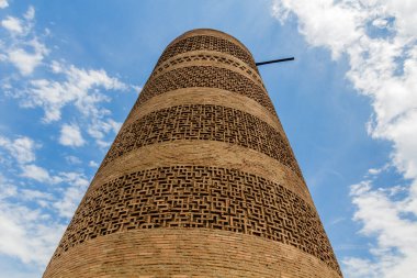 Burana kulesi, minare kütüğü, Kırgızistan