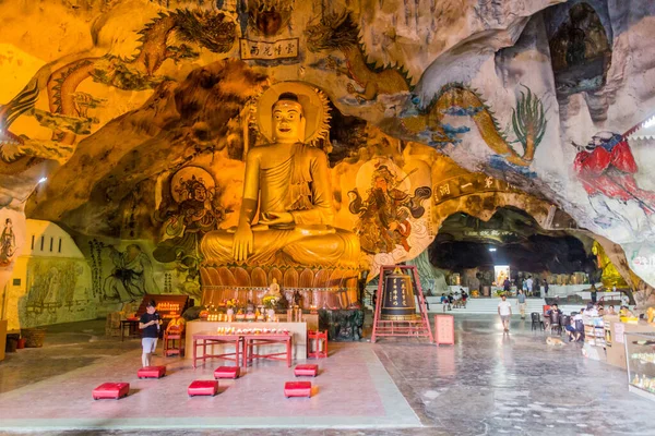 Ipoh マレーシア 2018年3月25日 マレーシアのイポーにあるパーク トン洞窟寺院の内部 — ストック写真
