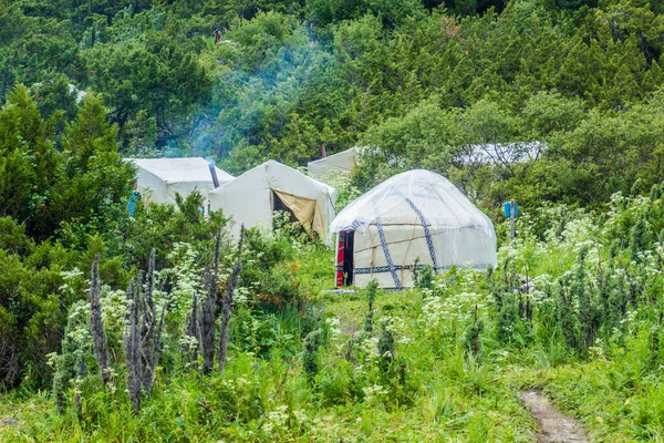 Jurtový Tábor Jezera Ala Kul Kyrgyzstánu — Stock fotografie