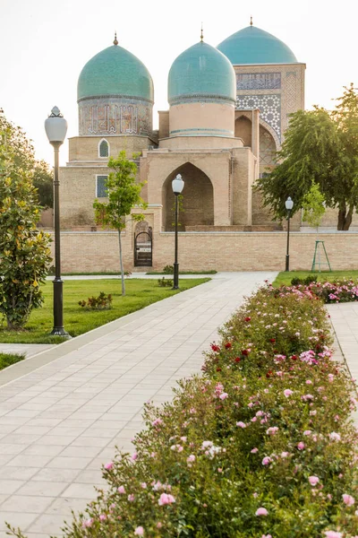 Комплекс Dorut Tilavat Мечеттю Kok Gumbaz Шахрісабзі Узбекистан — стокове фото