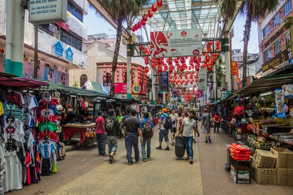 Kuala Lumpur Malaysia Marzo 2018 Strada Coperta Petali Nella Chinatown — Foto Stock