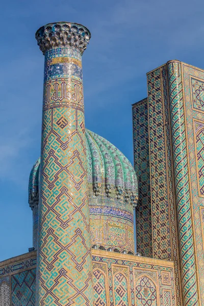 Minarete Sher Dor Madrasa Samarcanda Uzbekistán —  Fotos de Stock