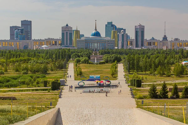Astana Kazakhstan Června 2018 Vládní Budovy Prezidentským Parkem Astaně Nyní — Stock fotografie