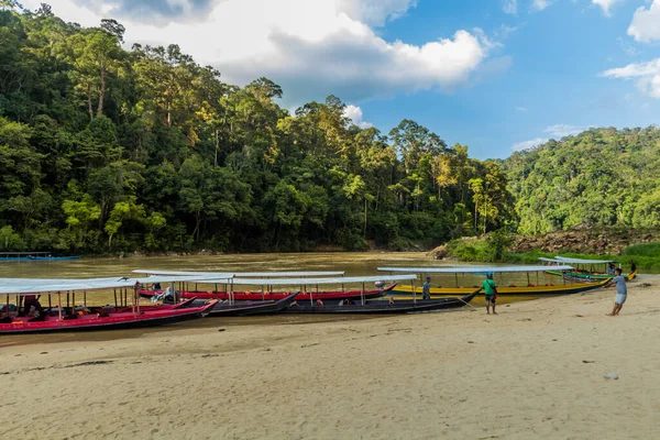 Taman Negara Malaysia Marca 2018 Łodzie Rzece Tembeling Parku Narodowym — Zdjęcie stockowe