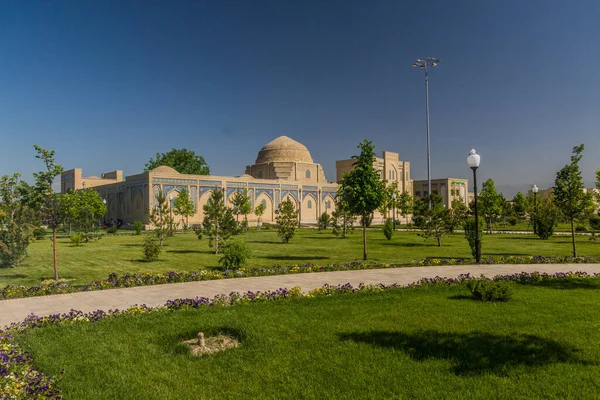 乌兹别克斯坦Shahrisabz的Chubin Madrasa — 图库照片