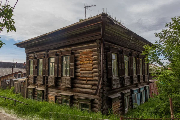 Типовий Російський Дерев Яний Будинок Місті Тюмені Росія — стокове фото