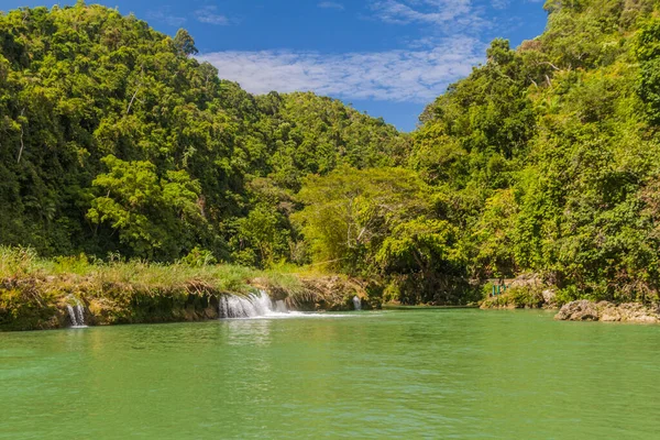 Kleine Waterval Bij Loboc Rivier Bohol Eiland Filippijnen — Stockfoto