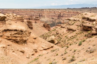 Kazakistan 'daki Sharyn Kanyonu manzarası