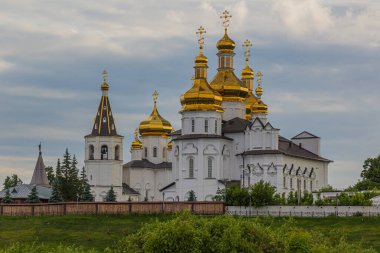 Peter ve Paul Kilisesi ve Trinity Katedrali Tyumen, Rusya 'daki Trinity Manastırı
