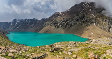 Kırgızistan 'daki Ala Kul Gölü