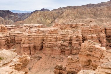 Kazakistan 'daki Sharyn Nehri' nden Charyn Kanyonu