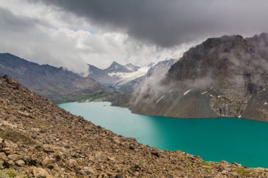 Kırgızistan 'daki Ala Kul Gölü