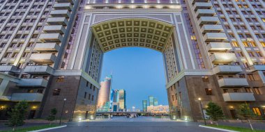 ASTANA, KAZAKHSTAN - 8 Temmuz 2018: Astana 'daki modern binalar (şimdiki Nur-Sultan), Kazakistan' ın başkenti.
