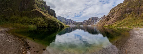 Jezero Pinatubo Vrchol Kráteru Sopky Mount Pinatubo Filipíny — Stock fotografie