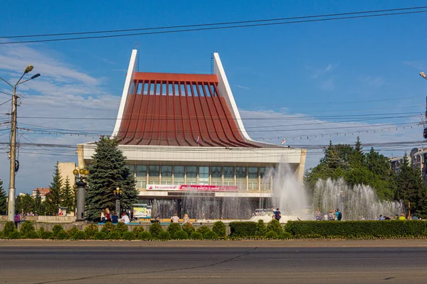 Omsk ロシア 2018年7月7日 ロシア オムスク州オムスクのオムスク国立音楽劇場 — ストック写真