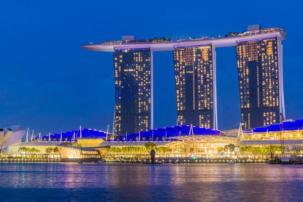 Cingapura Cingapura Março 2018 Vista Noturna Edifício Marina Bay Sands — Fotografia de Stock