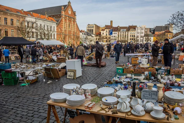 Brussels Belgium December 2018 Marolles Flea Market Площі Jeu Balle — стокове фото