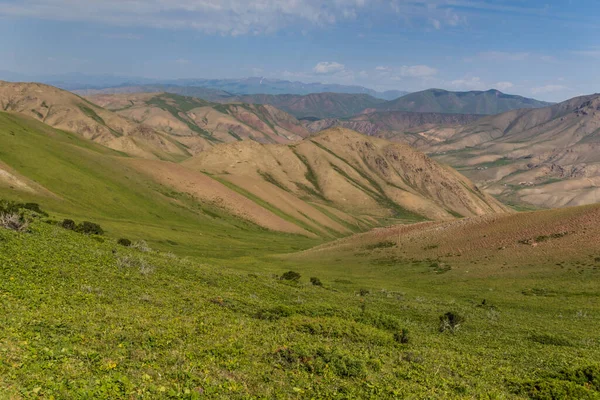 Hory Poblíž Jezera Song Kul Kyrgyzstán — Stock fotografie