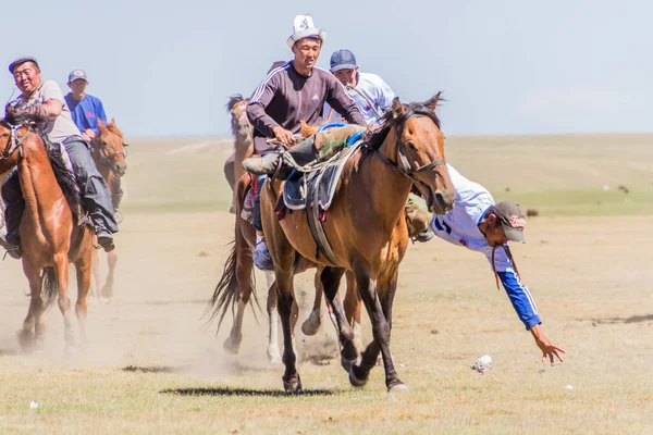 Song Kol Kyrgyzstan Lipiec 2018 Małe Obiekty Wybierane Zawodów Jeździeckich — Zdjęcie stockowe