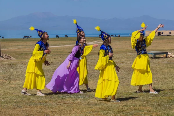 Song Kol Kyrgyzstan Julio 2018 Actuación Danza Tradicional Durante Festival — Foto de Stock